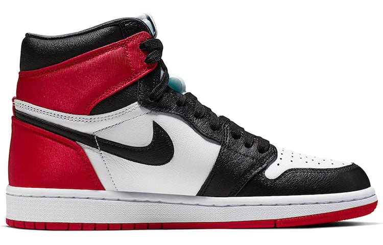 Air Jordan 1 Retro High Satin Black Toe