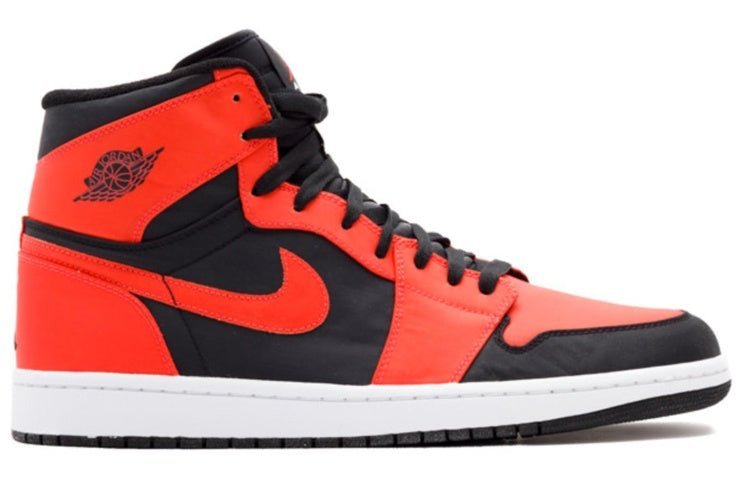 Air Jordan 1 Retro High Max Orange