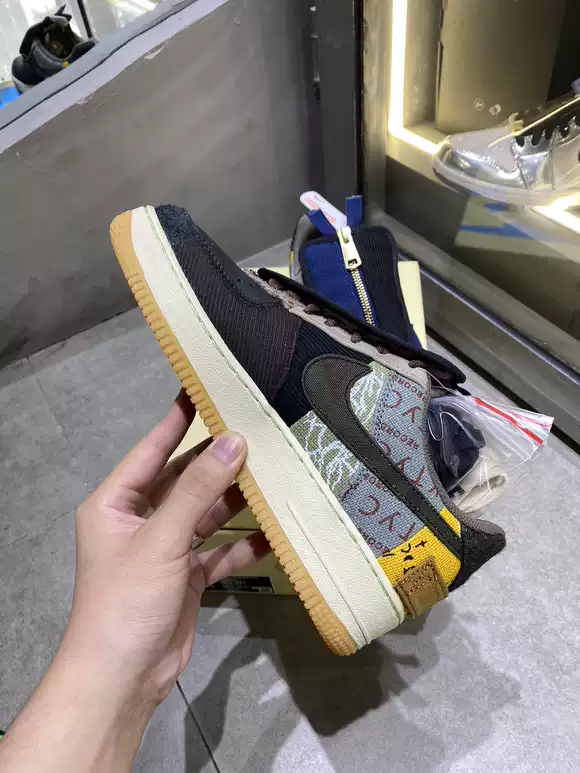 Nike Travis Scott x Air Force 1 Low Cactus Jack