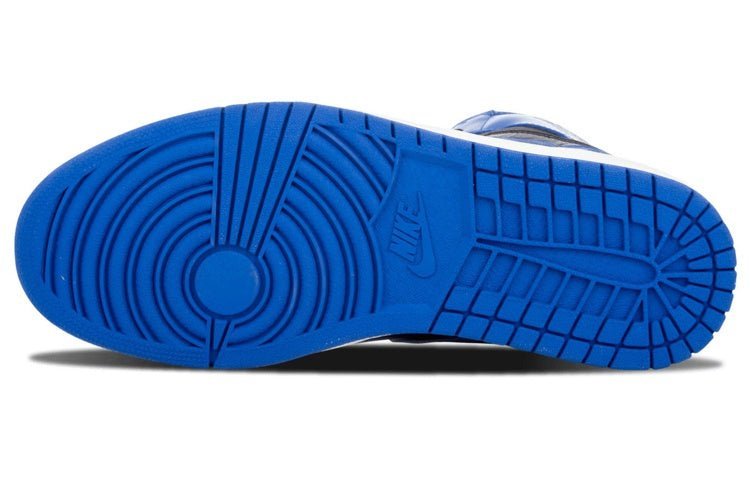 Air Jordan 1 Retro Royal 2001