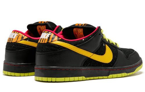 Nike Dunk Low Premium SB Space Tiger