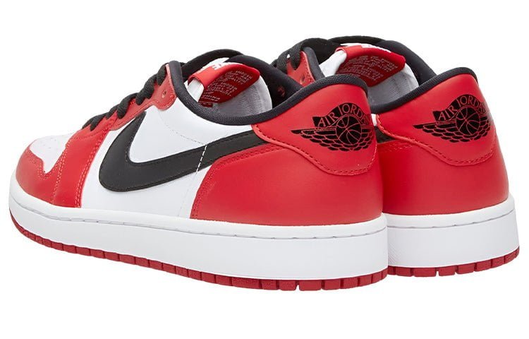 Air Jordan 1 Retro Low OG Chicago