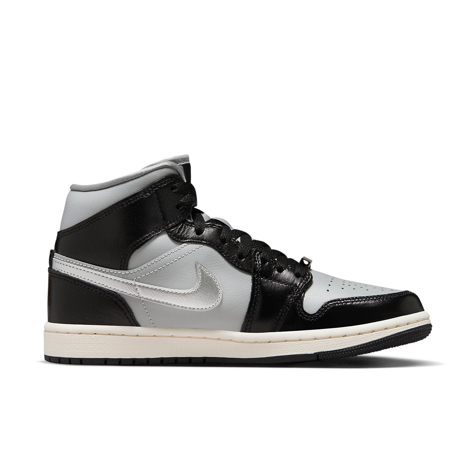 Air Jordan 1 Mid SE Black Chrome