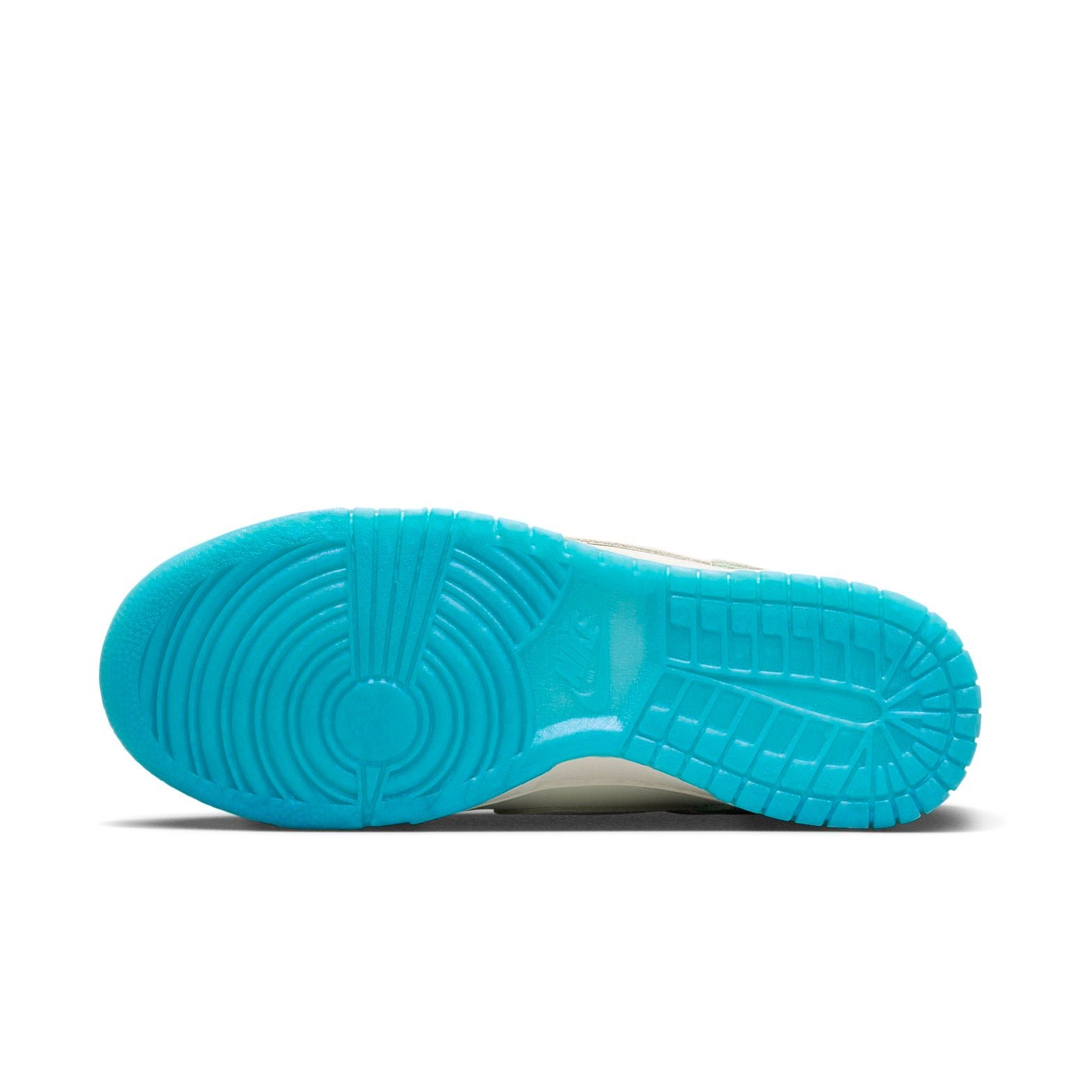 Nike Dunk Low LX Year of the Dragon