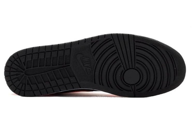 Air Jordan 1 Retro High Max Orange