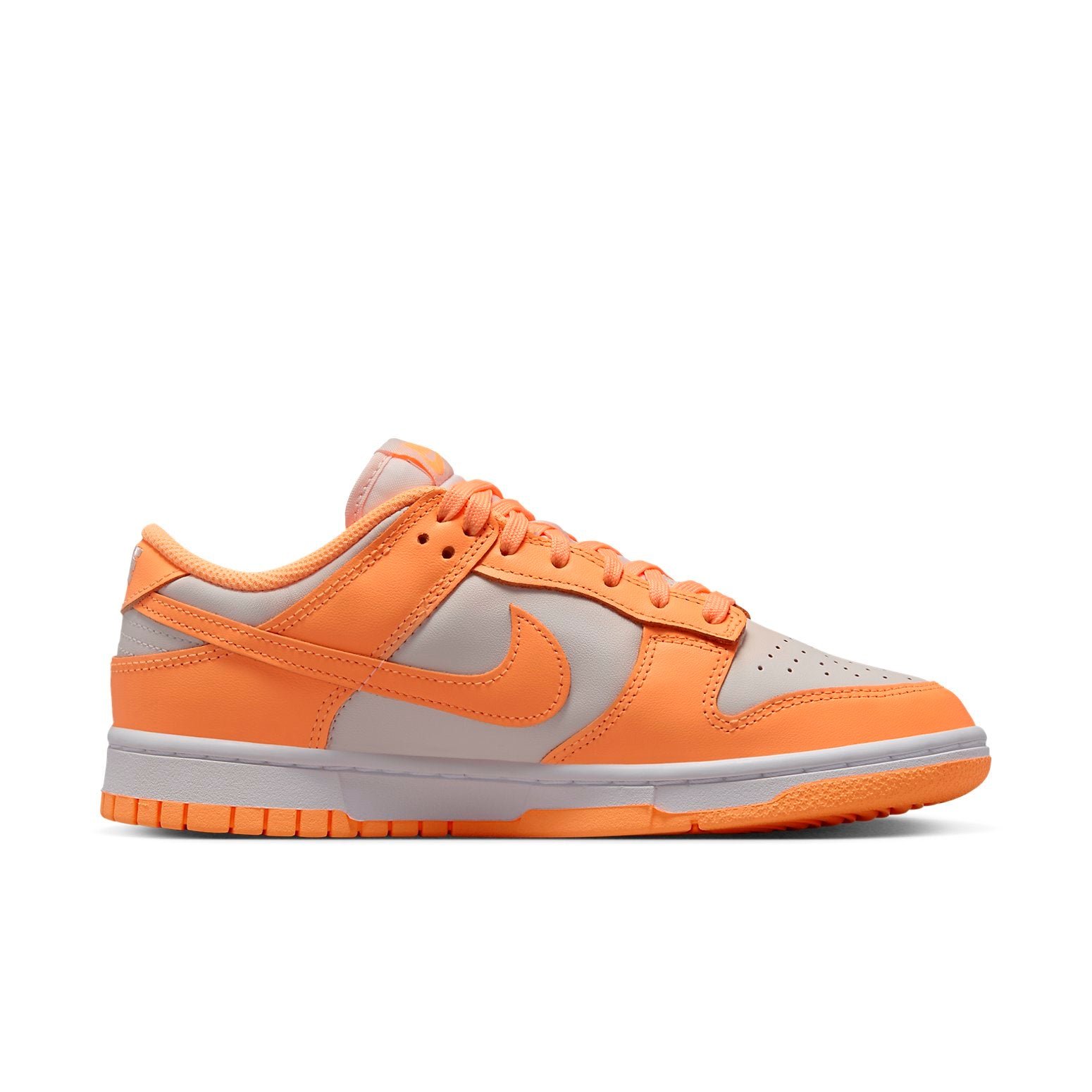 Nike Dunk Low Peach Cream