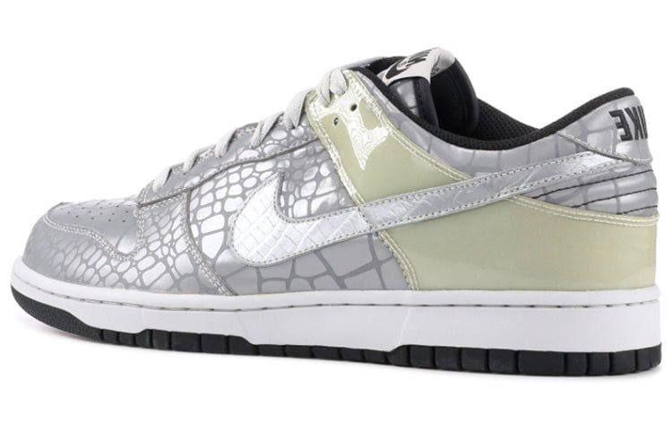 Nike dunk Low Silver