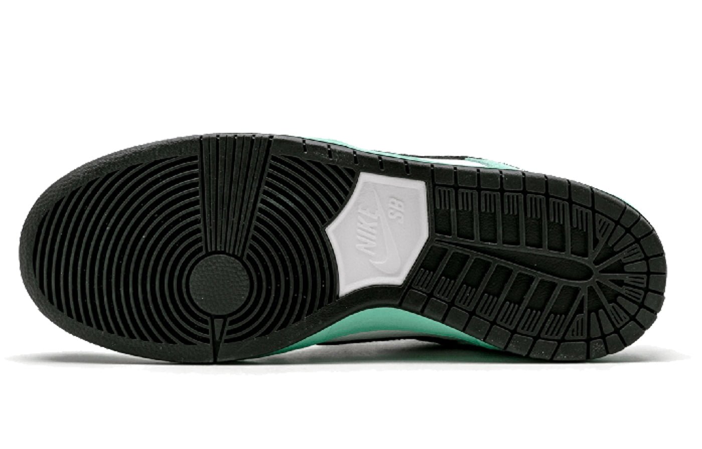 Nike SB Dunk Low Sea Crystal