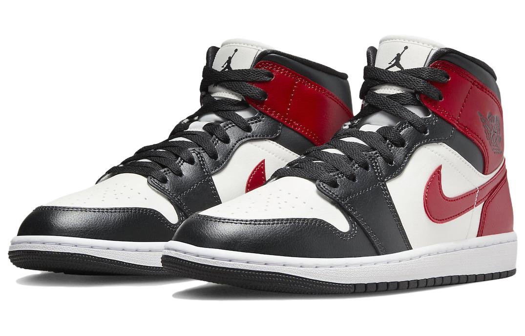 Air Jordan 1 Mid Black Toe