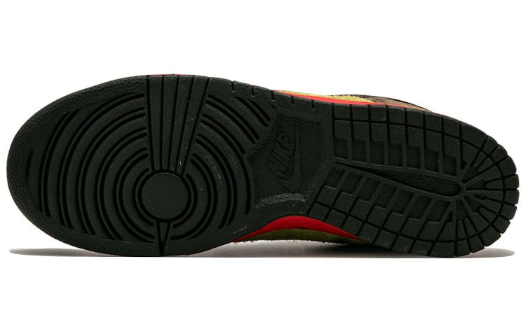 Nike Dunk Low Premium SB Asparagus