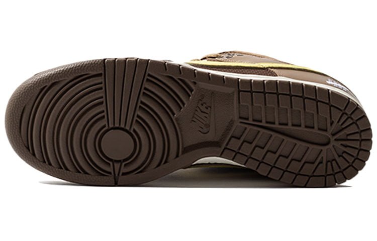 Nike Undefeated x Dunk Low SP Canteen