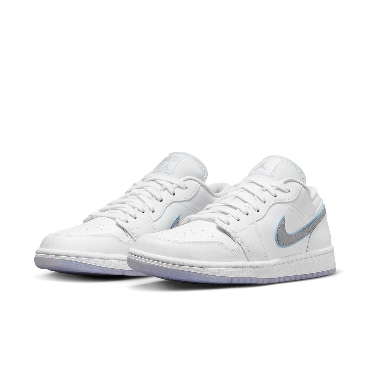 Air Jordan 1 Low SE Dare To Fly