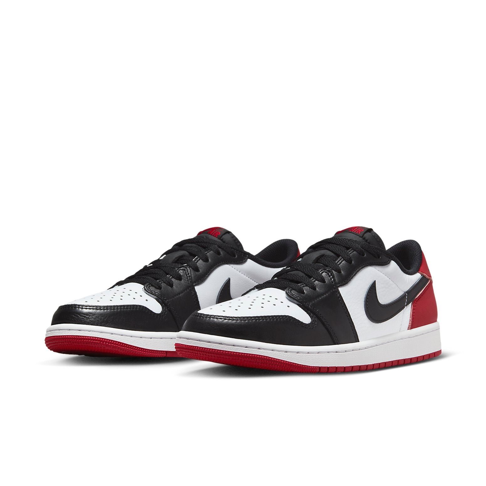 Air Jordan 1 Retro Low OG Black Toe 2023