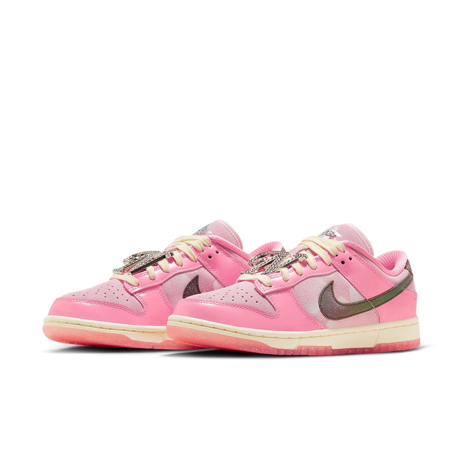 Nike Dunk Low Barbie