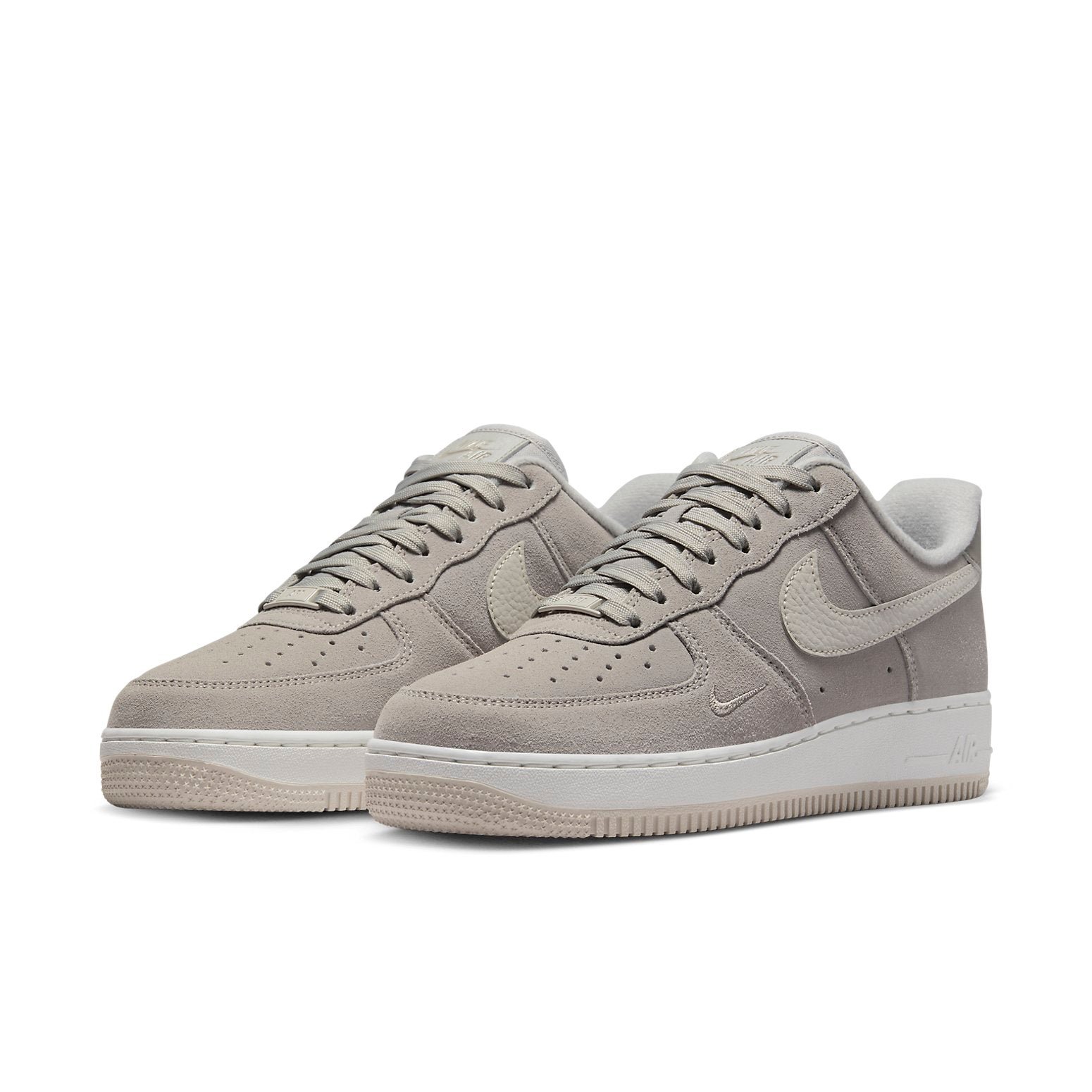 Nike Air Force 1 Low 07 Light Iron Ore