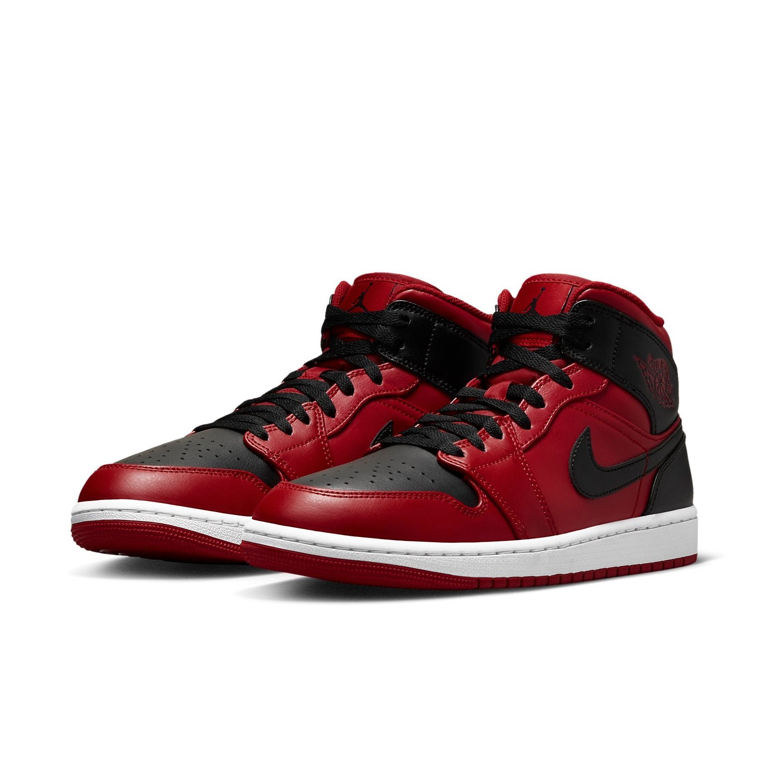 Air Jordan 1 Mid Reverse Bred
