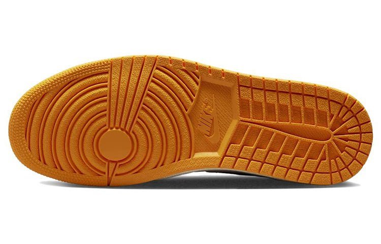 Air Jordan 1 Retro High OG Yellow Toe white