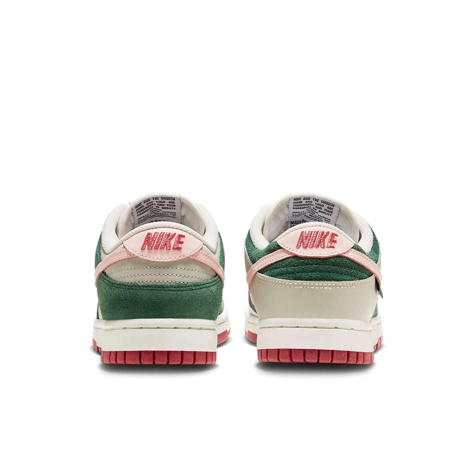 Nike Dunk Low SE All Petals United