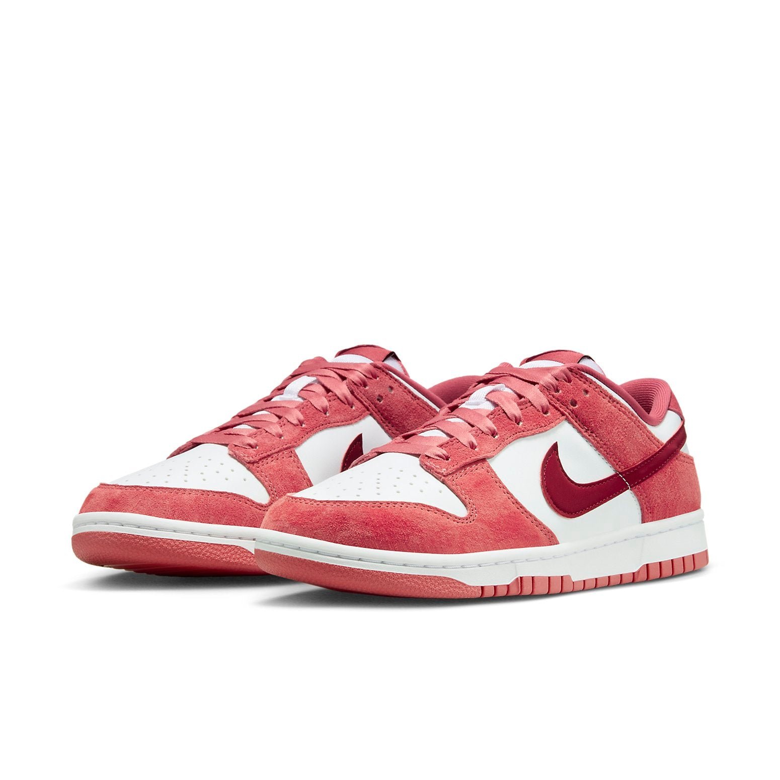 Nike Dunk Low Valentines Day