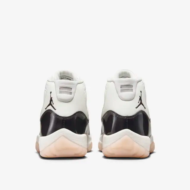 Air Jordan 11 Retro 'Neapolitan'