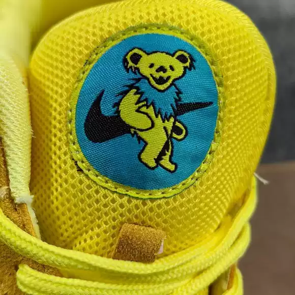 Nike x Grateful Dead SB Dunk Low Yellow Bear