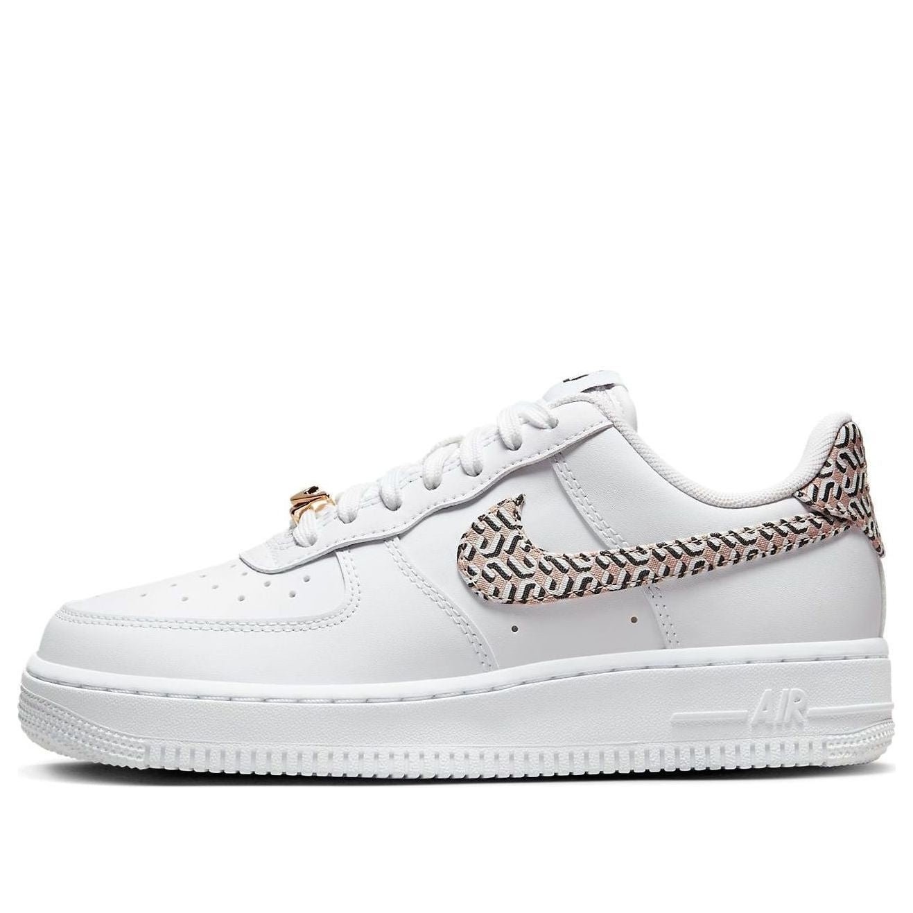 Nike Air Force 1 Low LX United in Victory White