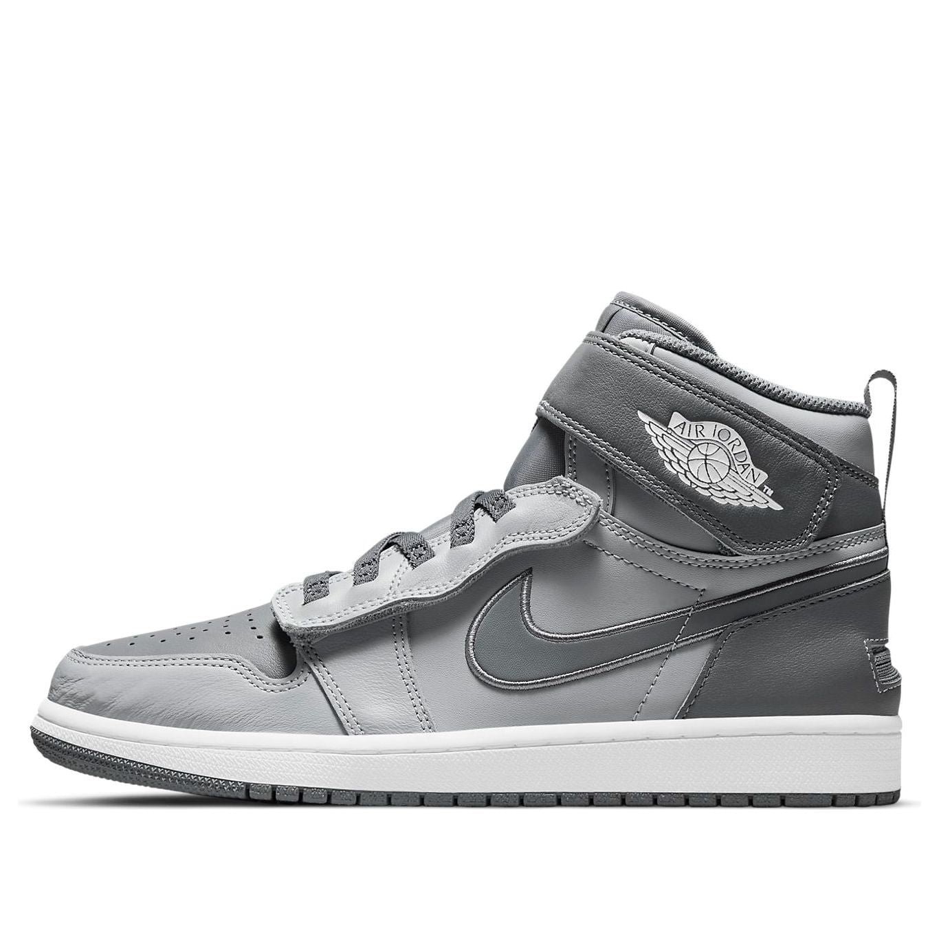 Air Jordan 1 High FlyEase Light Smoke Grey