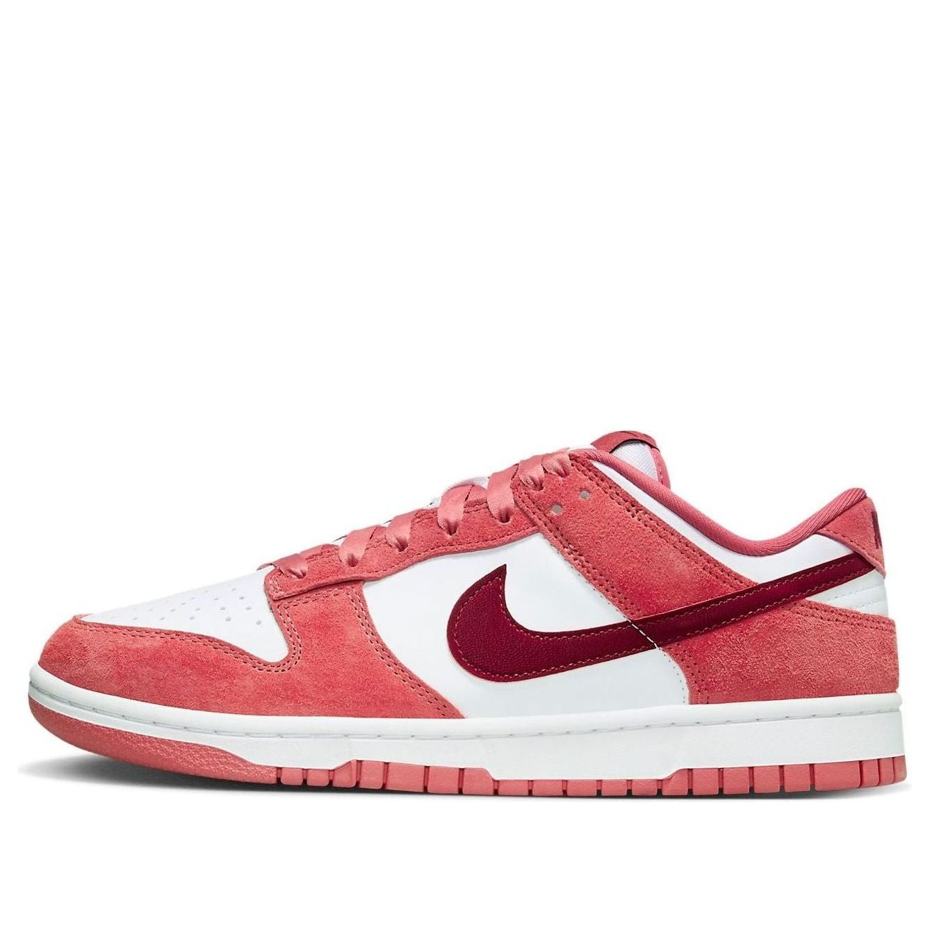Nike Dunk Low Valentines Day