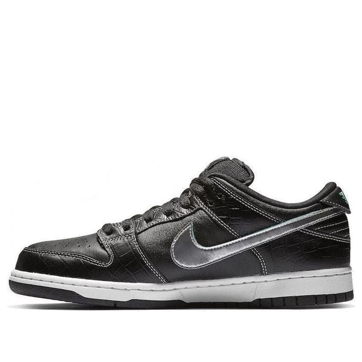 Nike Diamond Supply Co. x Dunk Low Pro SB Black Diamond