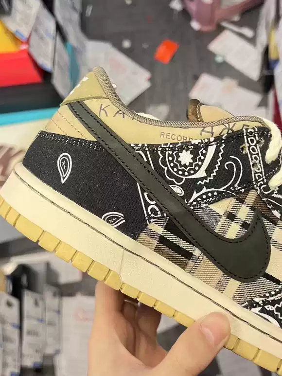 Nike Travis Scott x Dunk Low Premium QS SB Cactus Jack