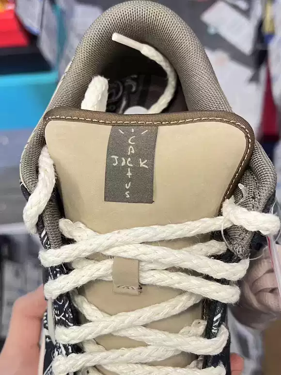Nike Travis Scott x Dunk Low Premium QS SB Cactus Jack