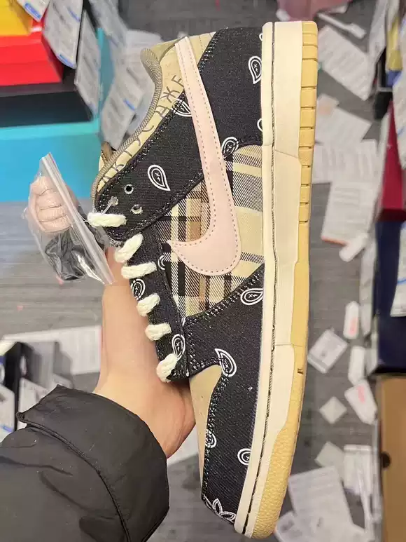 Nike Travis Scott x Dunk Low Premium QS SB Cactus Jack