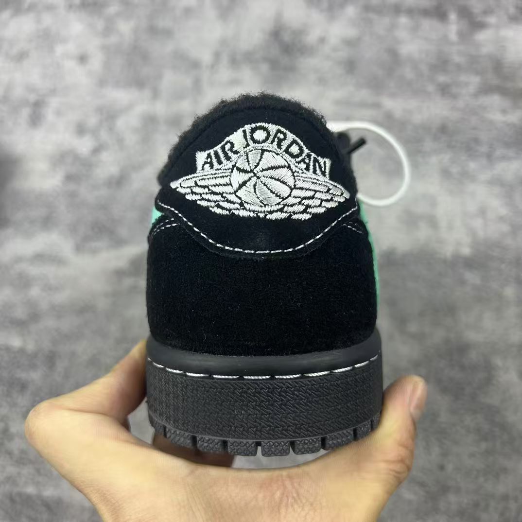 Air Jordan 1 Low x Travis Scott x Tiffany & Co.