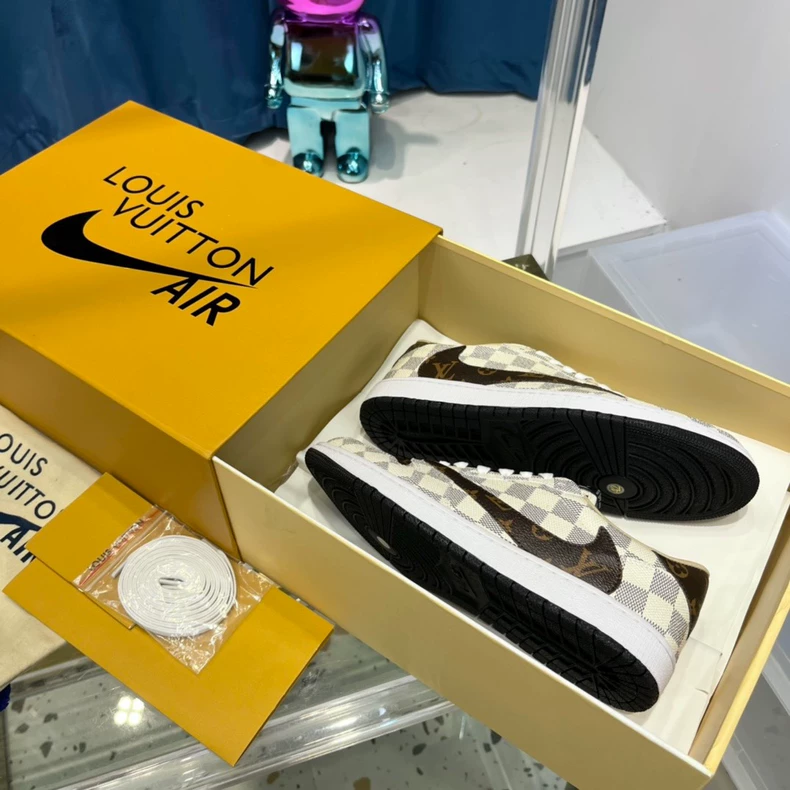 Fragment x Travis Scott x  Air Jordan 1 Low brown-Customized