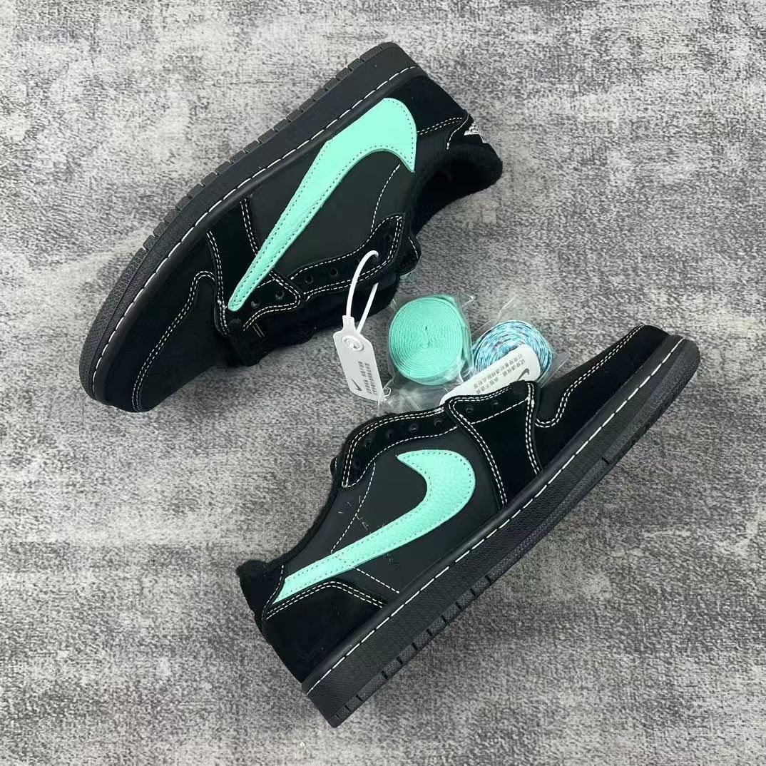 Air Jordan 1 Low x Travis Scott x Tiffany & Co.