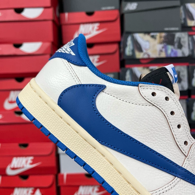 Fragment Design XTravis Scott X Air Jordan 1 Retro Low 2.0